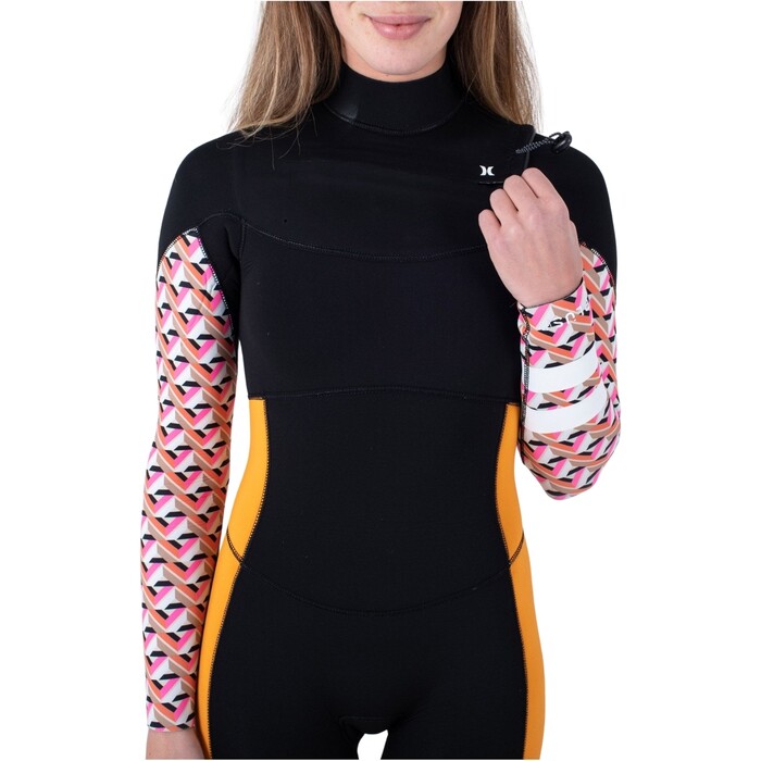 2024 Hurley Womens Plus Printed 4/3mm Chest Zip Wetsuit WFS0012433 - Gym Red / Burghundy Crush